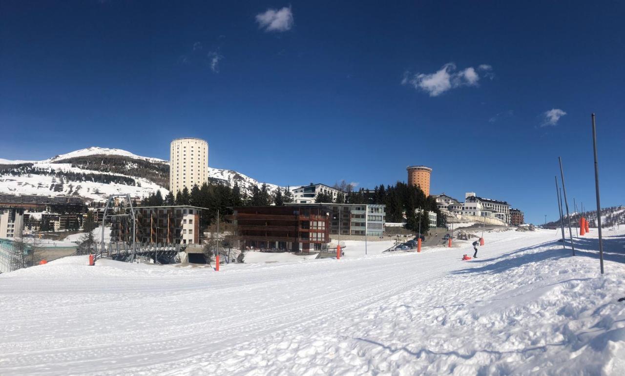 House On The Slopes Apartment