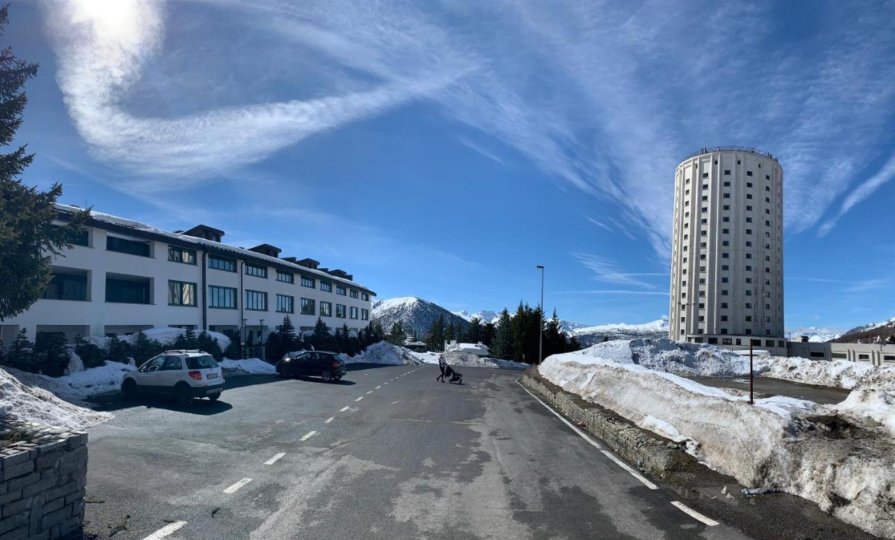 Apartment House On The Slopes Sestriere
